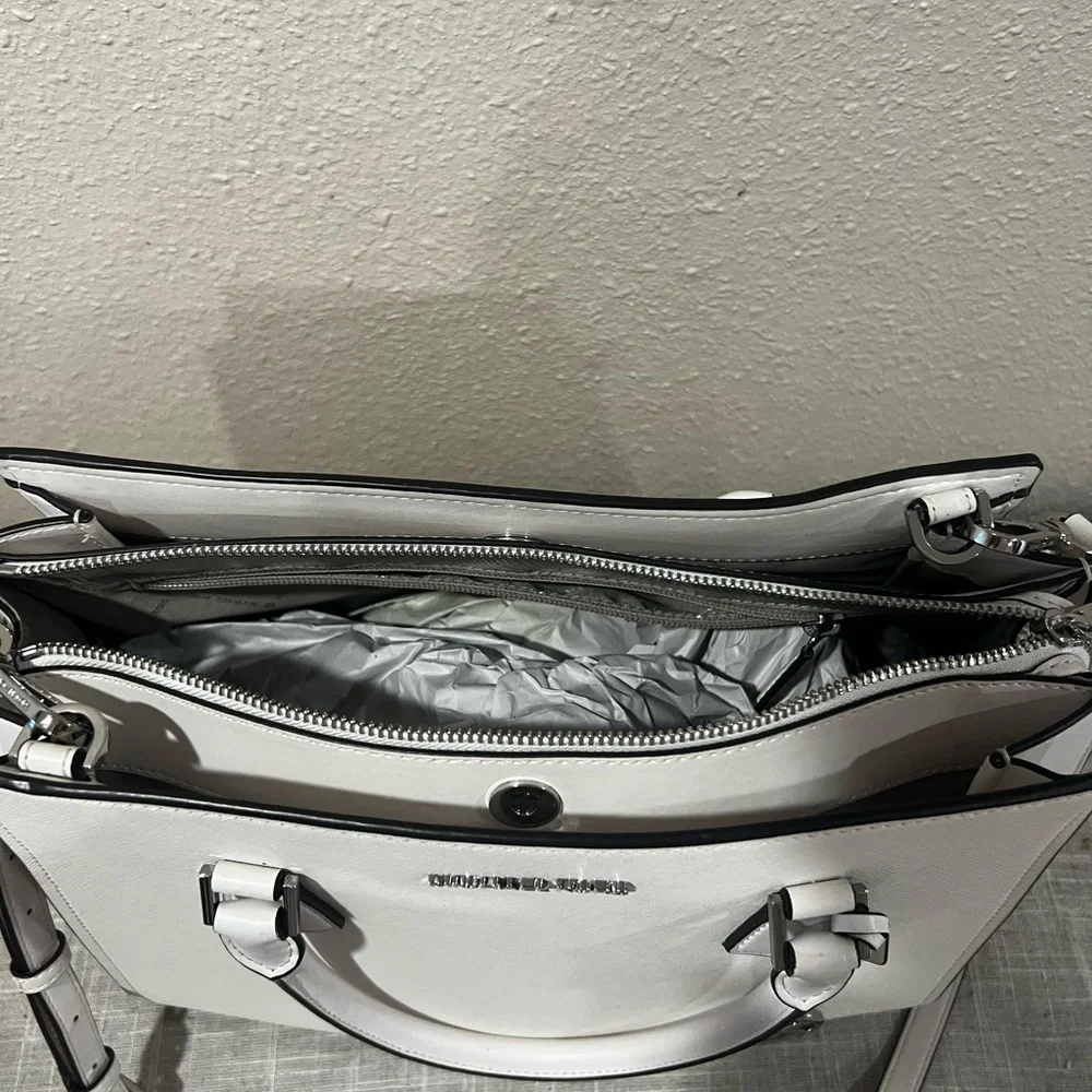 Purse - Picture 3 of 3